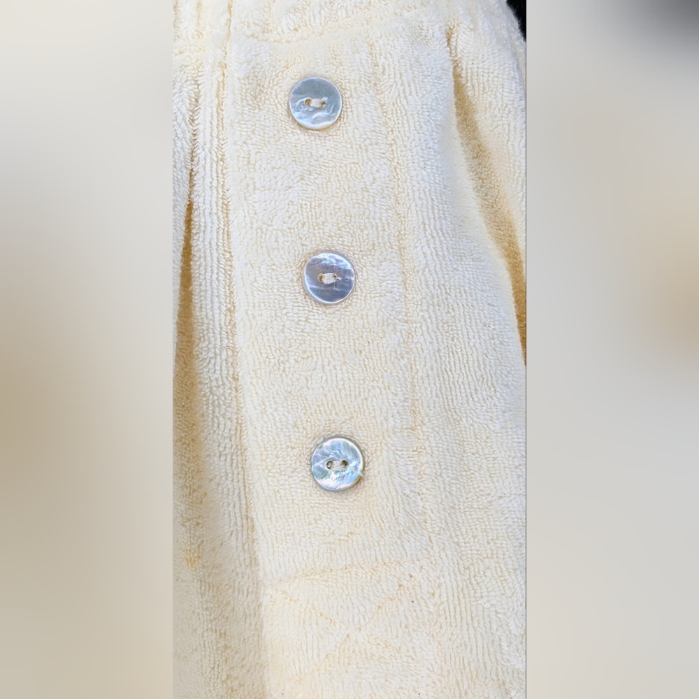 DONNI. The Terry Henley Shorts in Cream - Picture 3 of 7